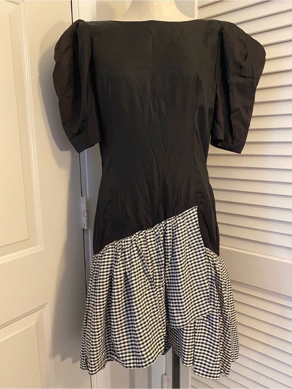 Vintage 1980’s Black Puff-Sleeve Dress w/ Black-& White Gingham Ruffle- Size M/L